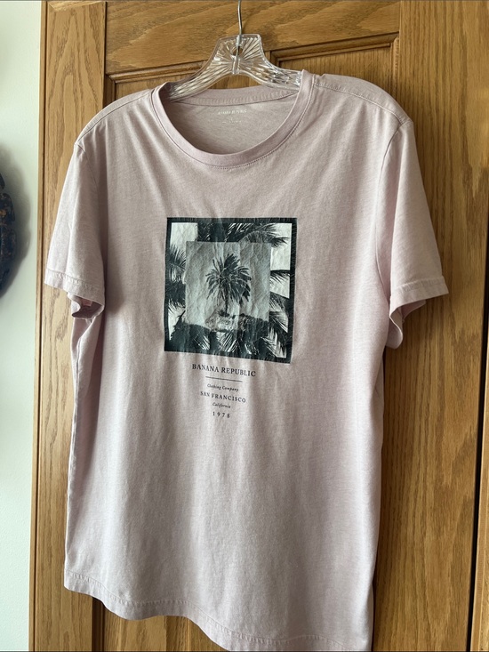 Tops - Banana Republic Distressed Tee